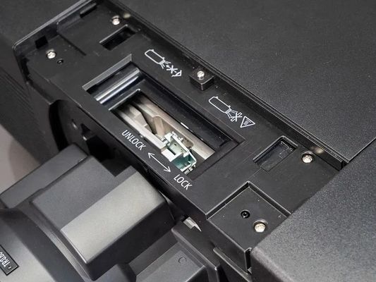 Flyin EL-G36KU 4K 7D Hologramm Laser Projektor mit 3LCD 30000 ANSI Lumen für Outdoor Gebäude 3D Mapping Großveranstaltungsort Projektion