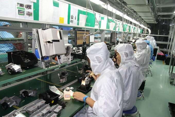 Flyin 2025 Professioneller 3LCD 4K Laserprojektor 7200 Ansi Lumens Ultra Hd 3840x2160 Hohe Helligkeit F&uuml;r die Unternehmensbildung Gro&szlig;e Veranstaltungsorte Banketts&auml;le B&uuml;hnen 9